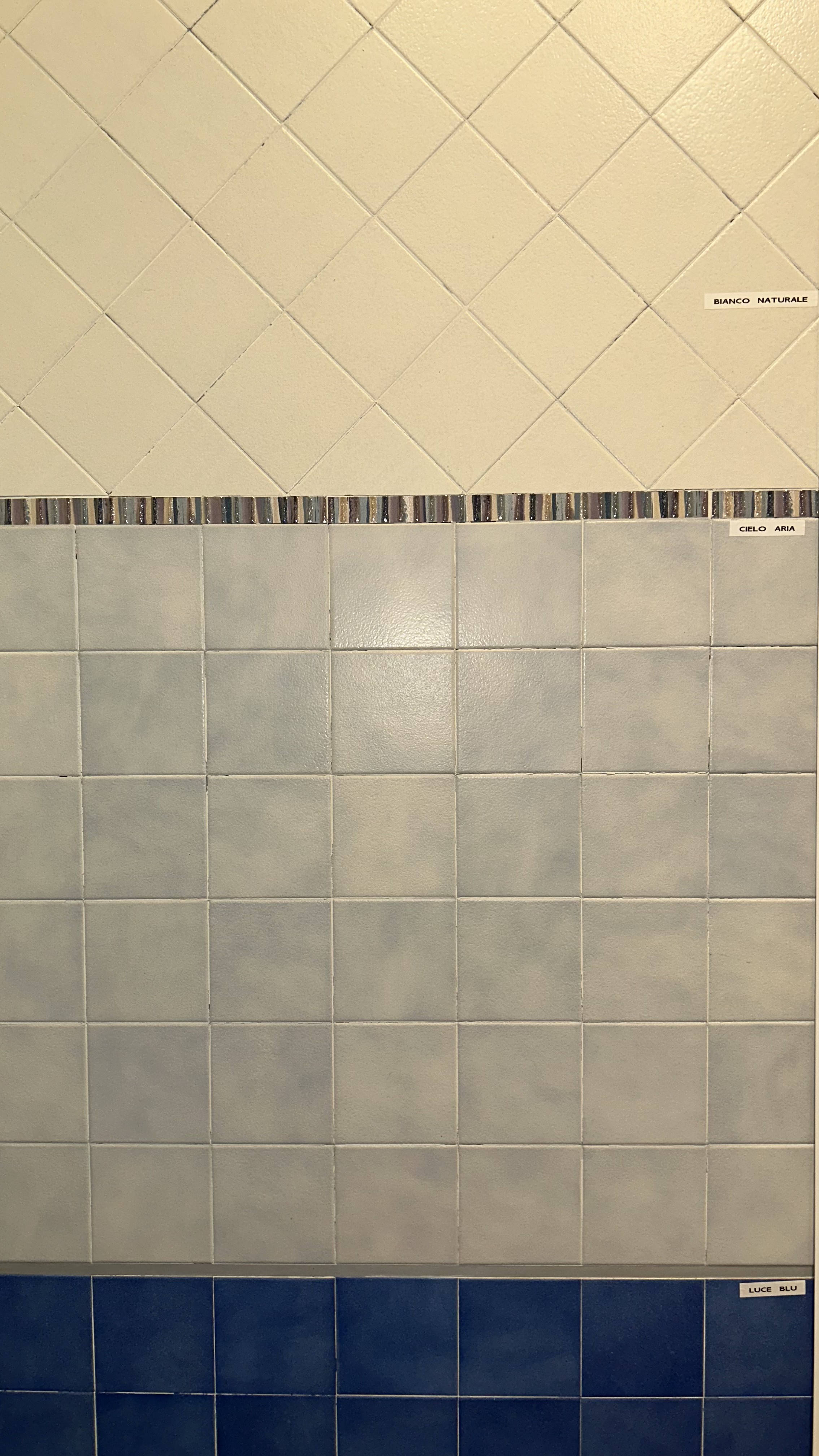 Bianco Naturale / Cielo Aria / Luce Blu — Ceramiche di Treviso — occasione showroom